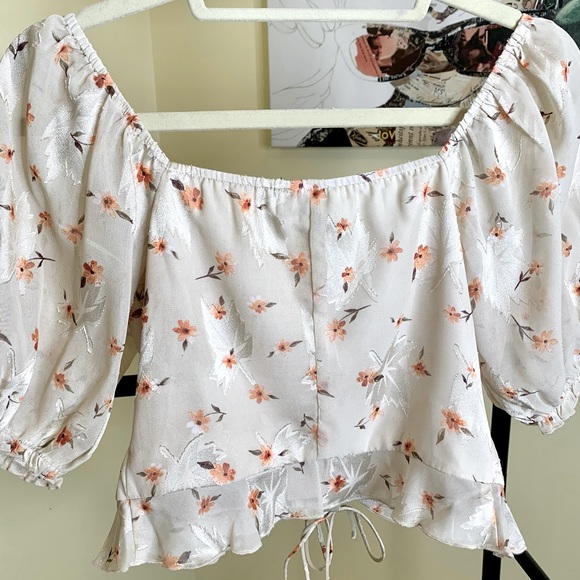 NWT ACOA Cropped Corset Blouse in Beige w/ Allover Floral Print, Size Small - Picture 7 of 7
